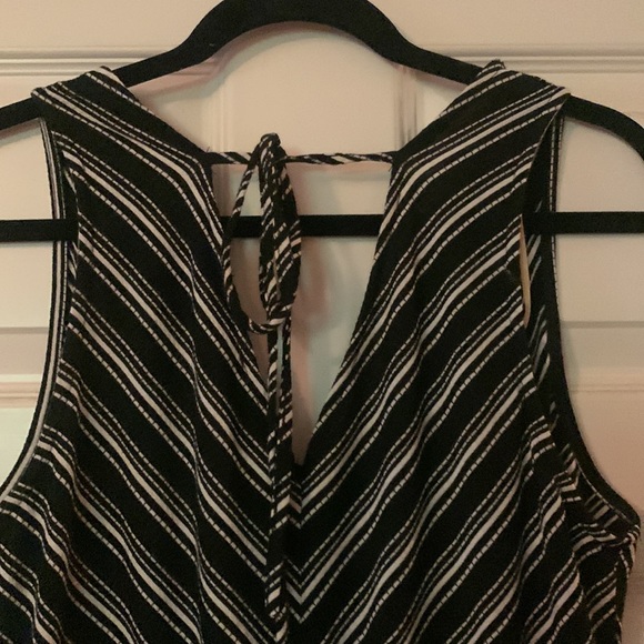 Democracy Black and White Jumpsuit Size Medium - Picture 5 of 6